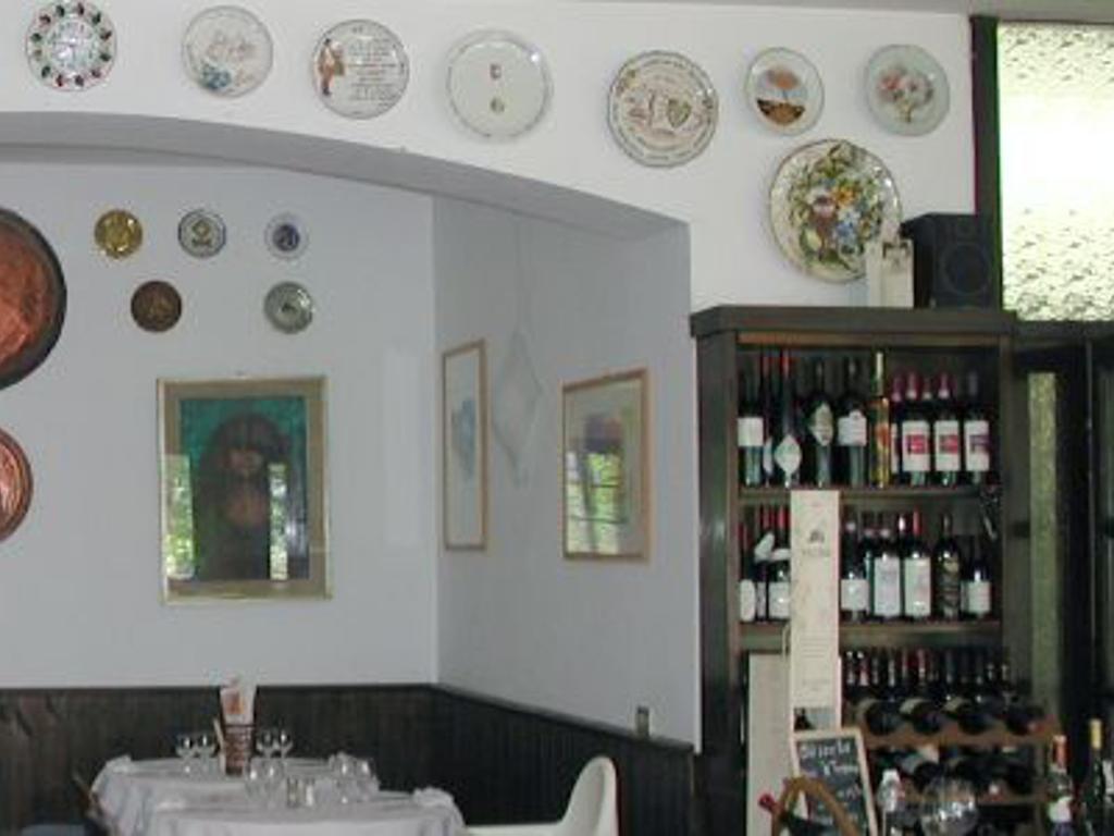Hotel Ristorante Sassi Rossi Taceno المظهر الخارجي الصورة