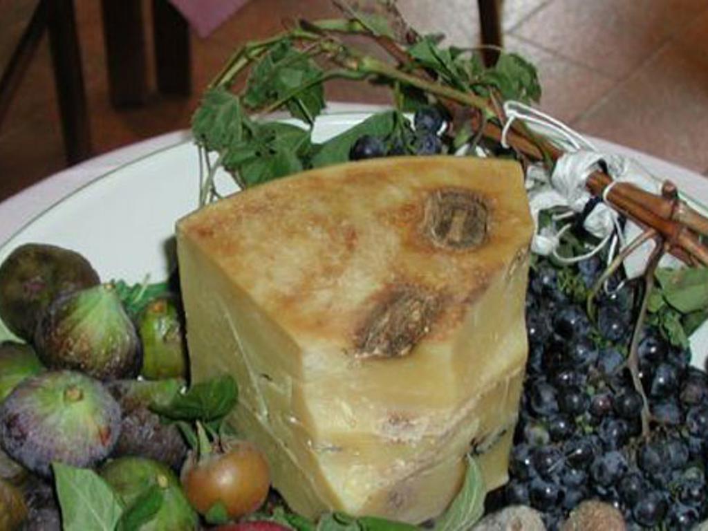 Hotel Ristorante Sassi Rossi Taceno المظهر الخارجي الصورة
