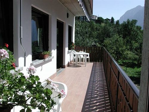 Hotel Ristorante Sassi Rossi Taceno المظهر الخارجي الصورة